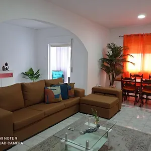lovely-apartment-in-mindelo-city-center.cape-verdehotels.com/